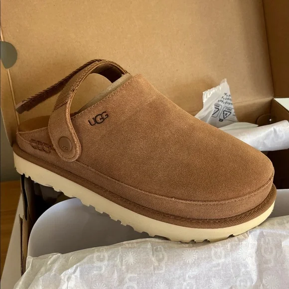 UGG® Goldenstar Clogs - Picture 8 of 8